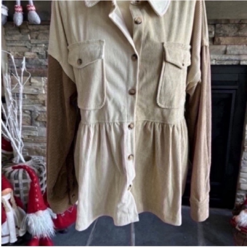 Cream and Tan Peplum Button Down Shirt - Picture 10 of 13